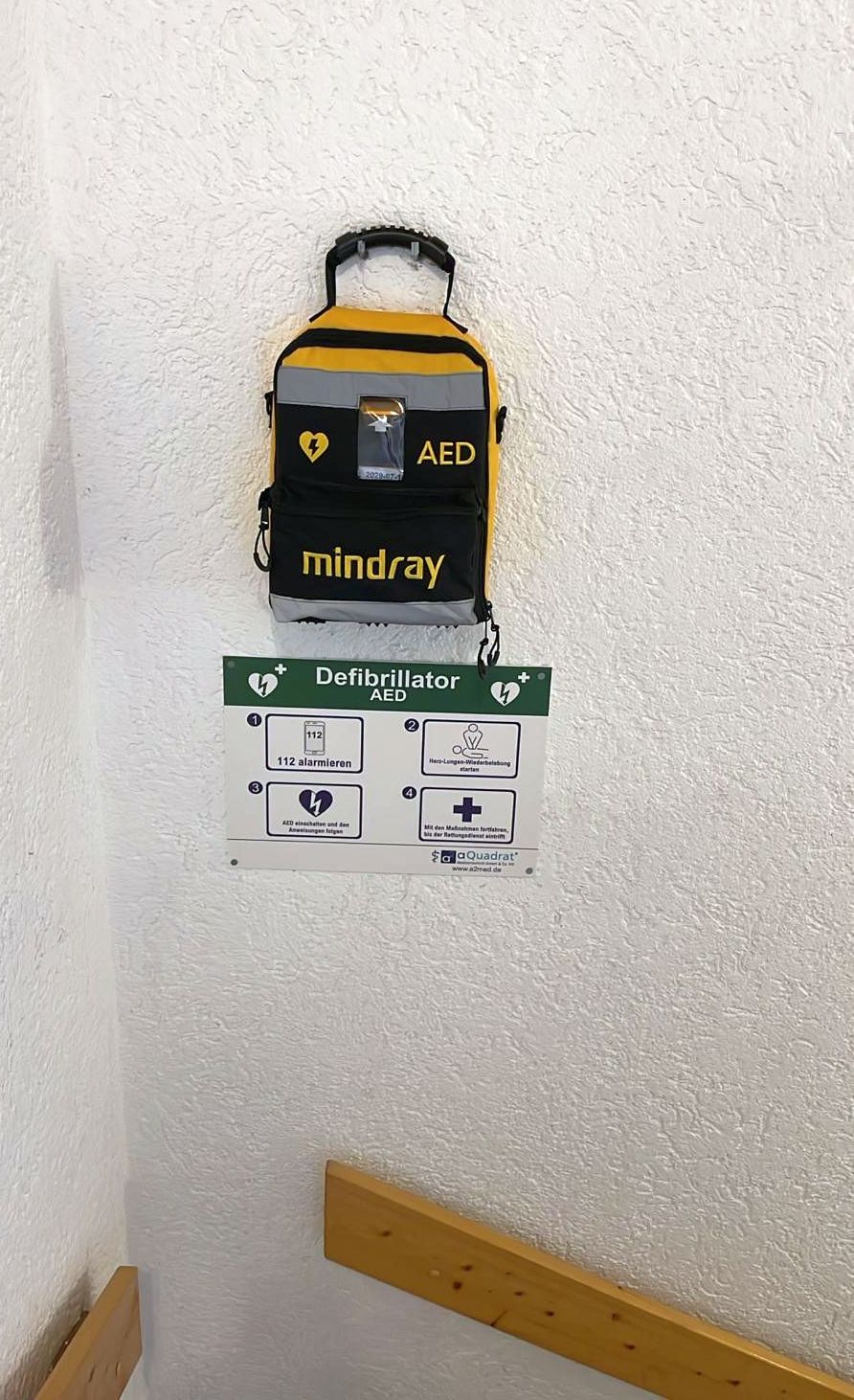 Defibrillator